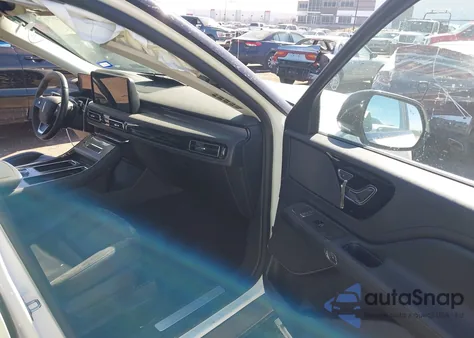 2025 Lincoln Aviator Premiere from USA, damaged, VIN 5LM5J6WC2SGL11083